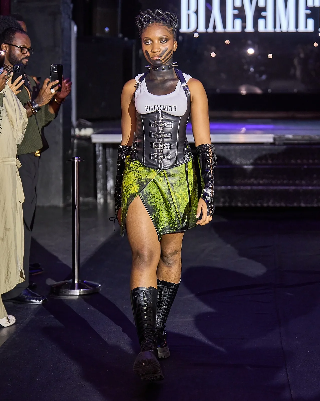 BIYEYEMETE — desfile SS26 — 9